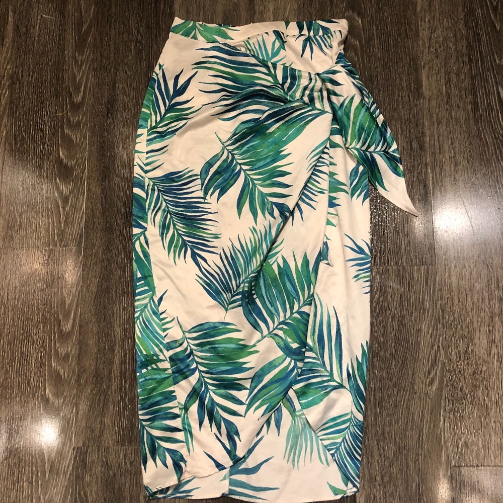 Palm tree vacation wrap skirt